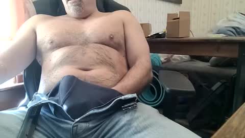 Snapshot of thicktok13 chatting on 02-21-25, 05:42 thicktok13 online show from 02-21-25, 05:42