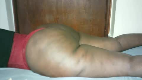 Snapshot of thickybabe_05 chatting on 02-14-25, 09:13 thickybabe_05 online show from 02-14-25, 09:13