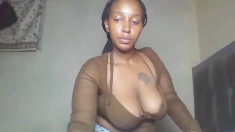 Snapshot of thickymamii chatting on 05-27-26, 10:07 thickymamii online show from 05-27-26, 10:07