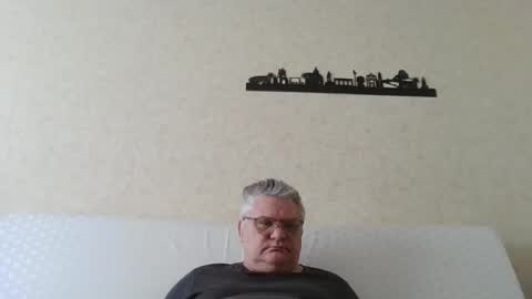 Thierrysymp online show from 03-12-26, 09:59