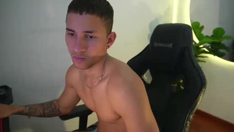 thin_tommy11 online show from 01-08-26, 10:01