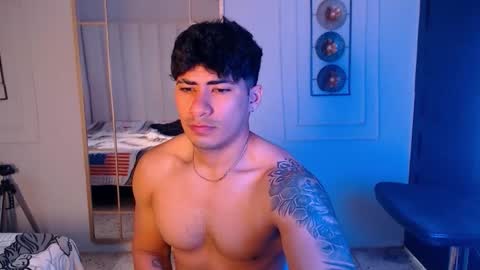 MICHAEL AND CRISS online show from 01-06-26, 01:04