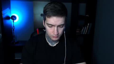 Snapshot of this_is_andy chatting on 03-04-25, 01:12 Andy online show from 03-04-25, 01:12