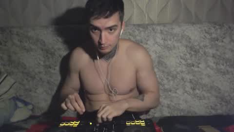 Andy online show from 03-12-26, 08:26