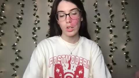 thistlefernsby online show from 11-09-25, 05:28