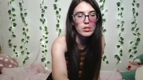 Snapshot of thistlefernsby chatting on 07-22-26, 01:30 thistlefernsby online show from 07-22-26, 01:30