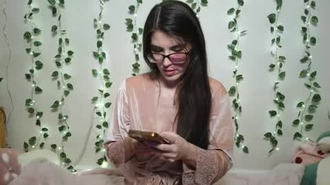 Snapshot of thistlefernsby chatting on 07-23-26, 01:58 thistlefernsby online show from 07-23-26, 01:58