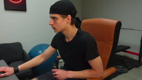 THOMAS BRONS online show from 06-22-26, 05:04