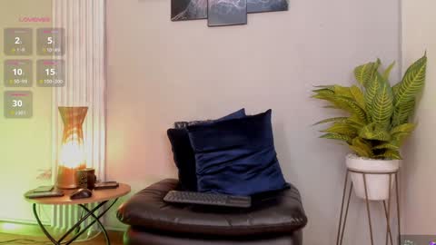 Thomas Eliott   independent model online show from 12-29-24, 07:43