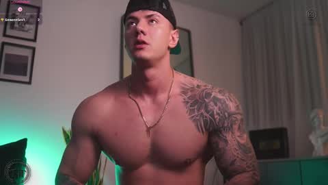 Thomas Falcon online show from 11-11-25, 11:16