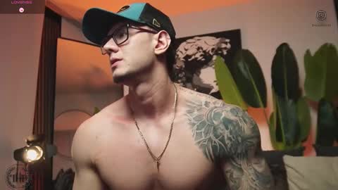 Thomas Falcon online show from 01-17-26, 01:10