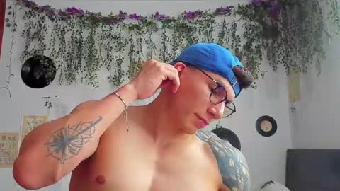 Thomas Grey online show from 02-20-25, 09:53