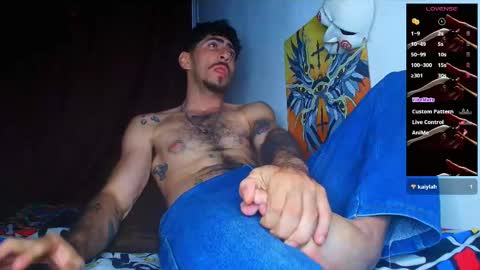 thomas_ks11 online show from 11-06-25, 02:45