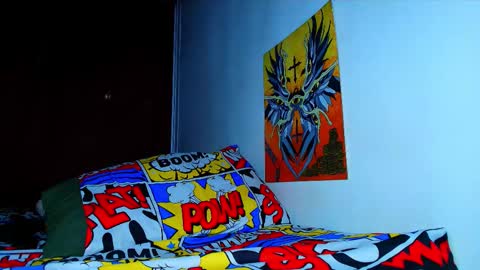 thomas_ks11 online show from 11-12-25, 04:13