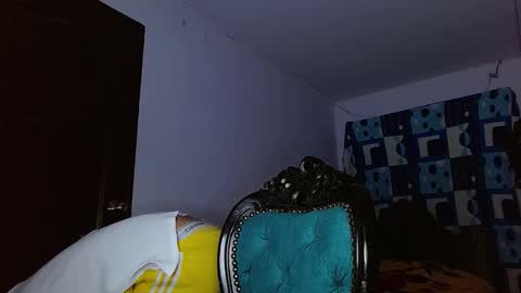 ---Thomas--- online show from 11-10-25, 04:00