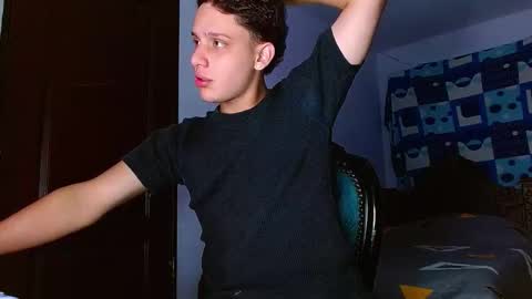 ---Thomas--- online show from 11-18-25, 08:41