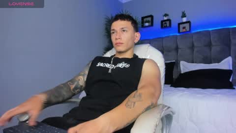 Thomas online show from 04-04-26, 01:41