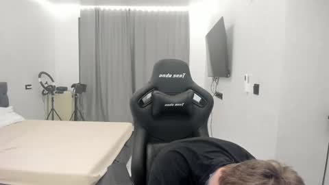 Tomas online show from 02-20-26, 05:24