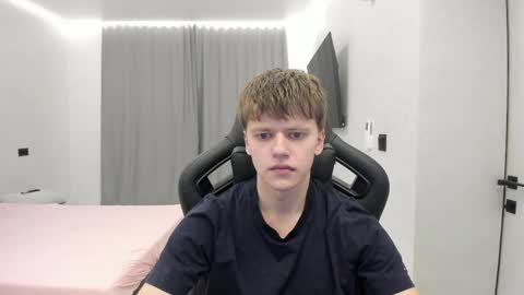 Tomas online show from 04-08-26, 05:57