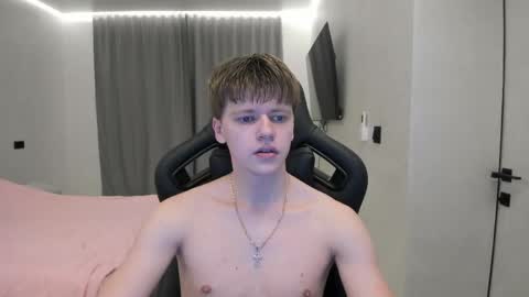 Tomas online show from 04-10-26, 06:23