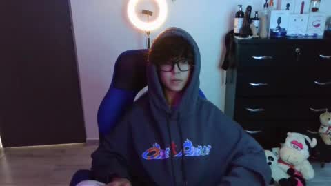 VALERIA online show from 10-27-25, 07:18