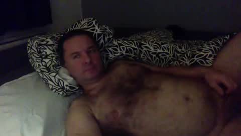 Snapshot of thomaspol chatting on 01-01-25, 12:00 Tom online show from 01-01-25, 12:00