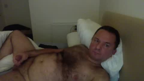 Snapshot of thomaspol chatting on 10-25-25, 11:32 Tom online show from 10-25-25, 11:32