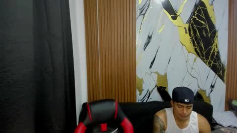 thomson_hot01 online show from 01-18-26, 05:22