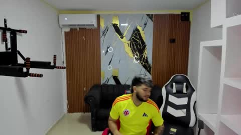 thomson_hot01 online show from 03-11-26, 06:08