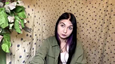 Lola  3 a gift for every fan club member online show from 02-13-26, 08:05