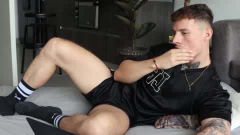 Sebastian online show from 01-20-25, 04:23