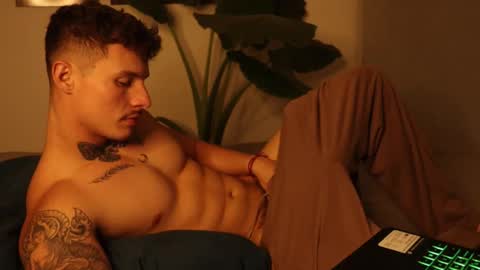 Sebastian online show from 09-23-25, 01:19