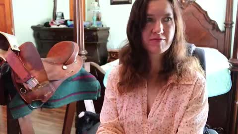 ThornburyRose online show from 03-19-26, 06:56