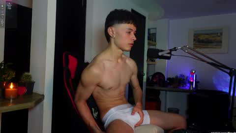   L e a n d e r   25OFF ON MY OF online show from 02-27-26, 02:22