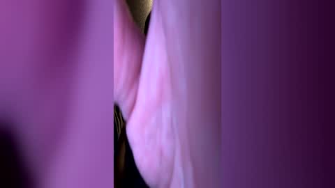 Snapshot of throbbing8585 chatting on 06-18-26, 12:44 throbbing8585 online show from 06-18-26, 12:44