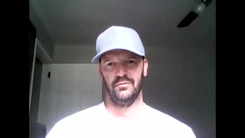 Snapshot of throbinwilliam chatting on 09-10-25, 06:52 Throbin Williams online show from 09-10-25, 06:52