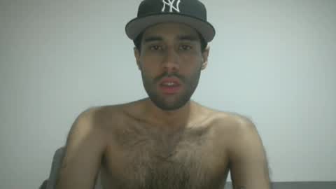 Snapshot of throwawayyourgun chatting on 12-02-24, 06:32 Luka online show from 12-02-24, 06:32