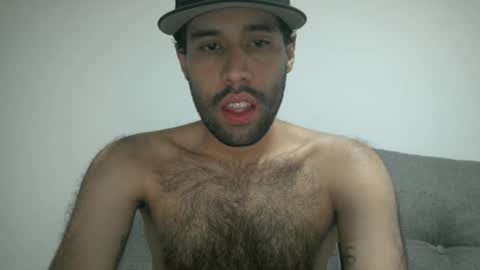 Snapshot of throwawayyourgun chatting on 01-23-25, 03:11 Luka online show from 01-23-25, 03:11