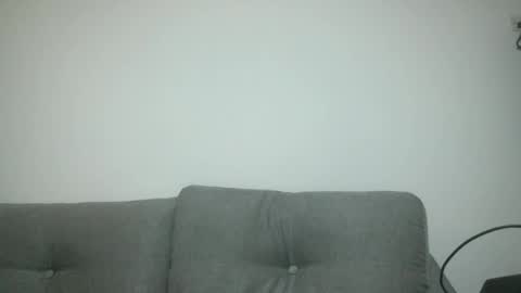 Snapshot of throwawayyourgun chatting on 02-17-25, 07:10 Luka online show from 02-17-25, 07:10