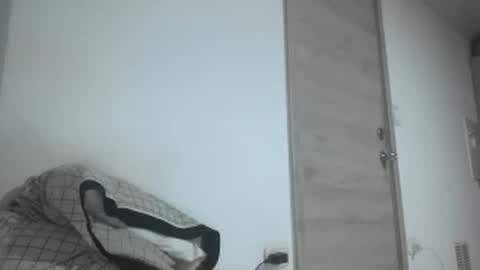 Snapshot of throwawayyourgun chatting on 02-20-25, 11:21 Luka online show from 02-20-25, 11:21