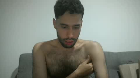 Snapshot of throwawayyourgun chatting on 02-27-25, 08:20 Luka online show from 02-27-25, 08:20