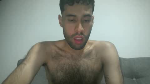 Snapshot of throwawayyourgun chatting on 03-05-25, 09:15 Luka online show from 03-05-25, 09:15