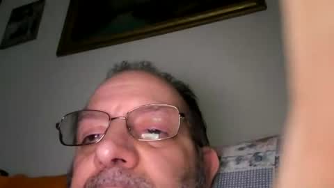 Snapshot of thunderflash73 chatting on 08-05-26, 11:06 Little Wolf online show from 08-05-26, 11:06