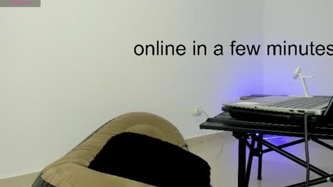 Snapshot of tiago_hannah chatting on 07-25-26, 08:23 carolina online show from 07-25-26, 08:23