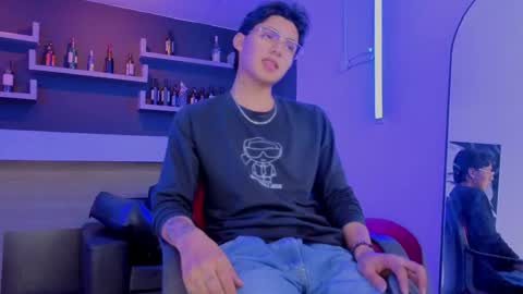 Snapshot of tian_sex chatting on 05-25-26, 03:34 online show from 05-25-26, 03:34