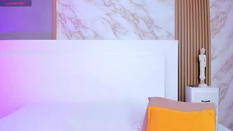 tianaglow4 online show from 10-18-25, 12:06