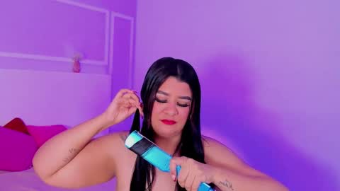 tiannagloww online show from 02-01-26, 07:01