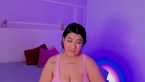 tiannagloww online show from 02-05-26, 07:07