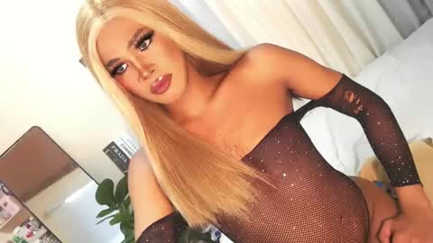 Snapshot of tiara_perezx chatting on 12-21-24, 03:47 Sam online show from 12-21-24, 03:47