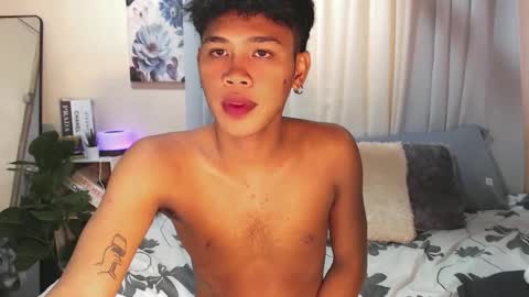 Snapshot of tiara_perezx chatting on 01-25-25, 04:02 Sam online show from 01-25-25, 04:02